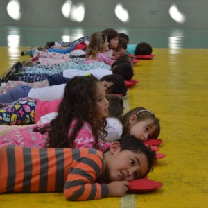 APRESENTAÇÕES EM HOMENAGEM AO DIA DAS MÃES