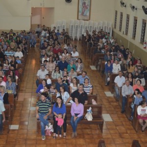 MISSA EM HOMENAGEM AS MÃES