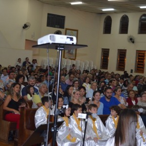 MISSA EM HOMENAGEM AS MÃES