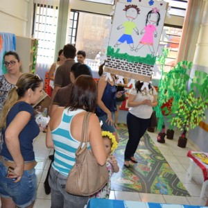 MOSTRA DE TRABALHOS 2016 - LITERATURA INFANTIL