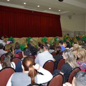 HOMENAGEM DA EDUCAÇÃO INFANTIL ÀS MÃES