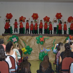 HOMENAGEM DA EDUCAÇÃO INFANTIL ÀS MÃES