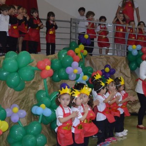 HOMENAGEM DA EDUCAÇÃO INFANTIL ÀS MÃES