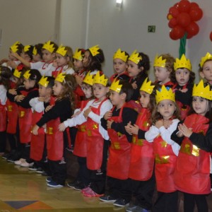 HOMENAGEM DA EDUCAÇÃO INFANTIL ÀS MÃES