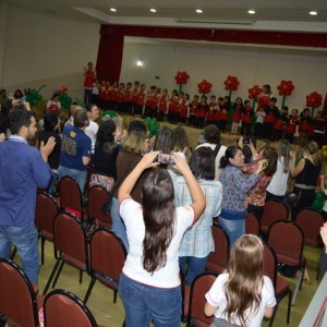 HOMENAGEM DA EDUCAÇÃO INFANTIL ÀS MÃES