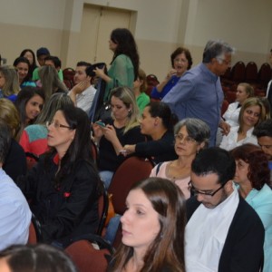 HOMENAGEM DA EDUCAÇÃO INFANTIL ÀS MÃES