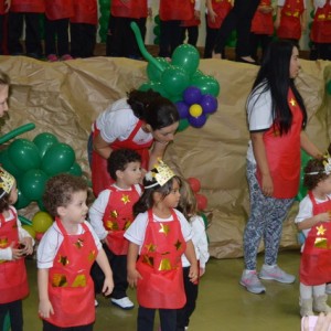 HOMENAGEM DA EDUCAÇÃO INFANTIL ÀS MÃES