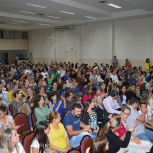 HOMENAGEM DA EDUCAÇÃO INFANTIL ÀS MÃES