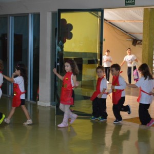 HOMENAGEM DA EDUCAÇÃO INFANTIL ÀS MÃES