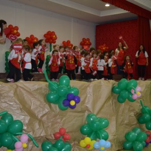 HOMENAGEM DA EDUCAÇÃO INFANTIL ÀS MÃES