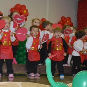 HOMENAGEM DA EDUCAÇÃO INFANTIL ÀS MÃES