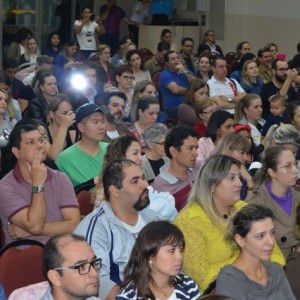 HOMENAGEM DA EDUCAÇÃO INFANTIL ÀS MÃES