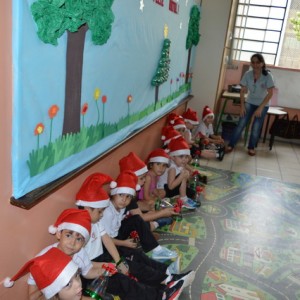 ENTREGA DAS ATIVIDADES DE 2016 E APRESENTAÇÃO DE NATAL