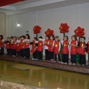 HOMENAGEM DA EDUCAÇÃO INFANTIL ÀS MÃES