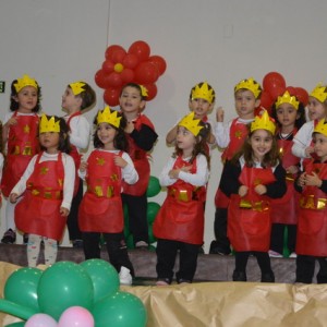 HOMENAGEM DA EDUCAÇÃO INFANTIL ÀS MÃES