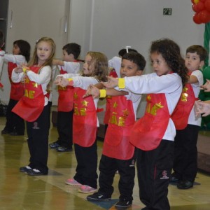 HOMENAGEM DA EDUCAÇÃO INFANTIL ÀS MÃES