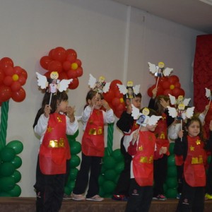 HOMENAGEM DA EDUCAÇÃO INFANTIL ÀS MÃES