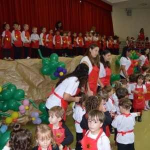 HOMENAGEM DA EDUCAÇÃO INFANTIL ÀS MÃES