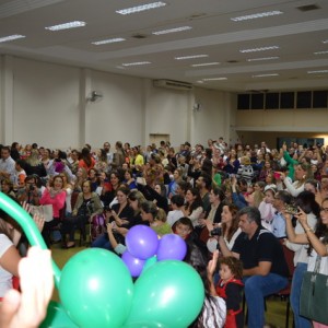 HOMENAGEM DA EDUCAÇÃO INFANTIL ÀS MÃES