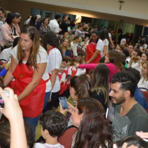 HOMENAGEM DA EDUCAÇÃO INFANTIL ÀS MÃES