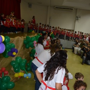 HOMENAGEM DA EDUCAÇÃO INFANTIL ÀS MÃES